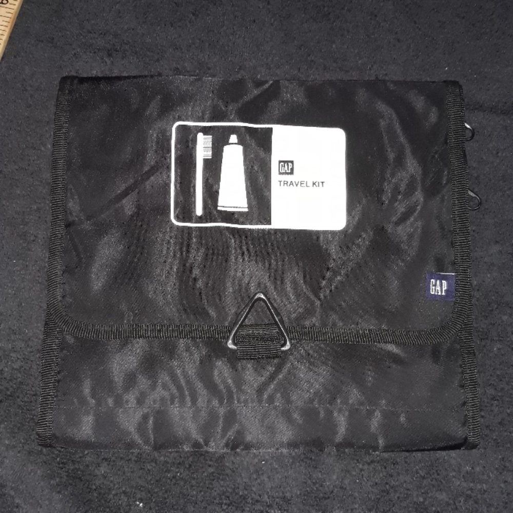 MEN'S GAP TRAVEL BAG
